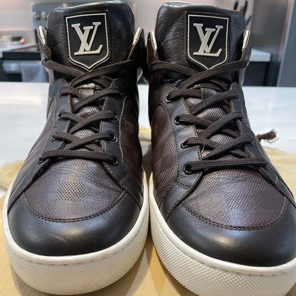 Louis Vuitton Authentic Damier Sneakers - Picture 1 of 11